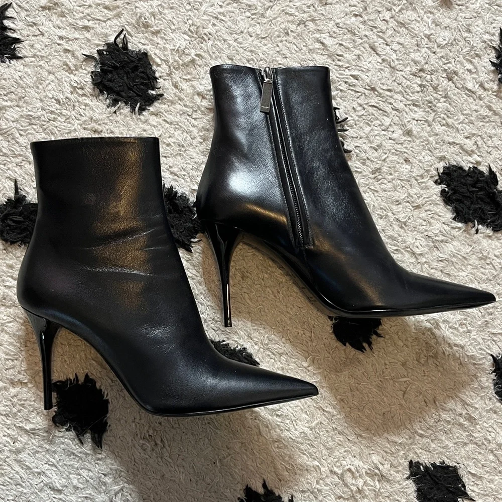 Saint Laurent size 37 Lexi 90 Zip Bootie gorgeous black ankle booties - Picture 2 of 14